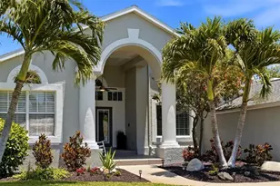 631 De Soto Dr, Tierra Verde, FL 33715 - Photo 1