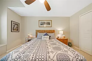 961 Live Oak Ave NE, Saint Petersburg, FL 33703 - Photo 5