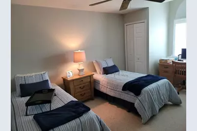 961 Live Oak Avenue NE, Saint Petersburg, FL 33703 - Photo 13