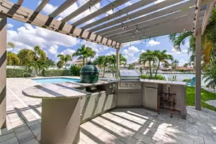 1260 81st St S, Saint Petersburg, FL 33707 - Photo 47