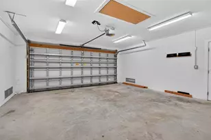 1260 81st St S, Saint Petersburg, FL 33707 - Photo 41