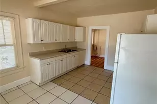 750 38th Ave S, Saint Petersburg, FL 33705 - Photo 3