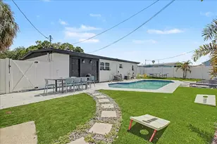 7812 Rideout Rd, Tampa, FL 33619 - Photo 9