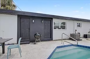 7812 Rideout Rd, Tampa, FL 33619 - Photo 15