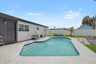 7812 Rideout Rd, Tampa, FL 33619 - Photo 13