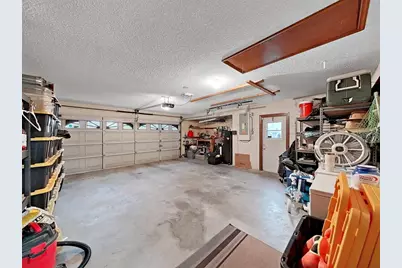 13094 Huntington Woods Avenue, Spring Hill, FL 34609 - Photo 31