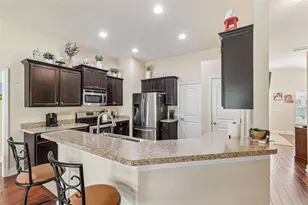 31153 Water Lily Dr, Brooksville, FL 34602 - Photo 9