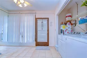 38235 Boxwood Dr, Zephyrhills, FL 33542 - Photo 23