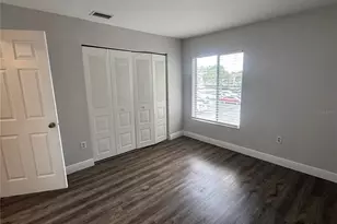 8601 Huron Ct, Tampa, FL 33614 - Photo 15