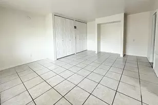 3301 58th Ave S, Saint Petersburg, FL 33712 - Photo 7