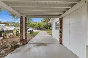 7815 Pine Hill Dr, Tampa, FL 33617 - Photo 17