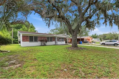 7815 Pine Hill Drive, Tampa, FL 33617 - Photo 1