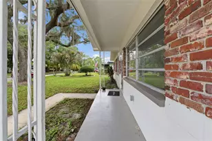 7815 Pine Hill Dr, Tampa, FL 33617 - Photo 5