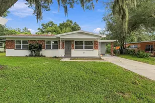7815 Pine Hill Dr, Tampa, FL 33617 - Photo 1