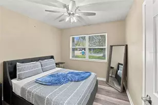 7815 Pine Hill Dr, Tampa, FL 33617 - Photo 9