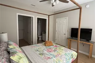 10764 70th Ave, Seminole, FL 33772 - Photo 9