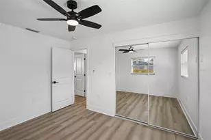 1782 Maryland Ave NE, Saint Petersburg, FL 33703 - Photo 11