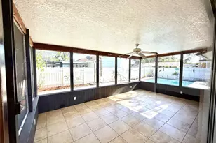 8212 101st Ct, Seminole, FL 33777 - Photo 17