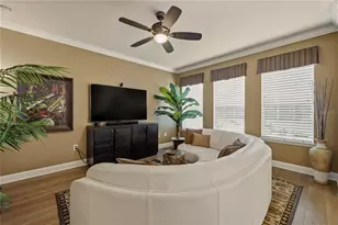 27763 Pleasure Ride Loop, Wesley Chapel, FL 33544 - Photo 5