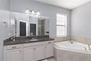 9918 Ivory Dr, Ruskin, FL 33573 - Photo 15