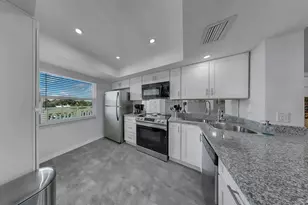 7321 Central Ave, Saint Petersburg, FL 33710 - Photo 3