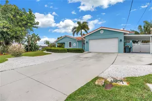 4911 Palmetto Point Dr, Palmetto, FL 34221 - Photo 3