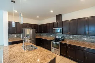 11517 Palmetto Sands Ct, Tampa, FL 33626 - Photo 7