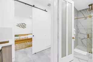 30 80th Ave, Treasure Island, FL 33706 - Photo 23