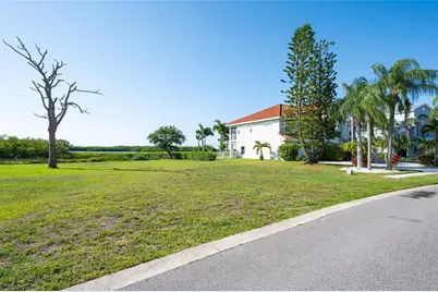 2063 N Pointe Alexis Drive, Tarpon Springs, FL 34689 - Photo 5