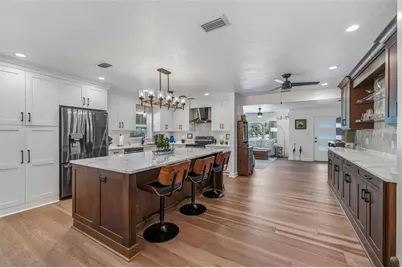 [Address not provided], Tampa, FL 33612 - Photo 9