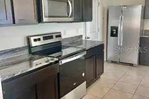 31284 Penny Surf Loop, Wesley Chapel, FL 33545 - Photo 5