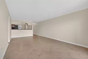 10125 Sailwinds Blvd N, Largo, FL 33773 - Photo 23