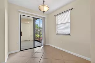 10125 Sailwinds Blvd N, Largo, FL 33773 - Photo 11
