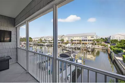 6080 Moorings Drive S, Saint Petersburg, FL 33712 - Photo 13