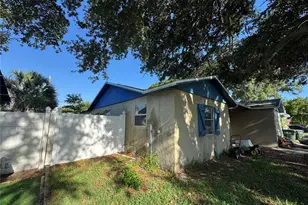 12904 128th Ln, Largo, FL 33774 - Photo 3