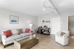 360 Pinellas Bayway S, Saint Petersburg, FL 33715 - Photo 7