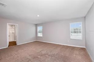 33601 Noble Creek Place, Dade City, FL 33525 - Photo 13