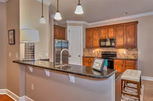 6211 S MacDill Ave, Tampa, FL 33611 - Photo 5
