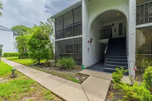 1326 Pine Ridge Cir E, Tarpon Springs, FL 34688 - Photo 5
