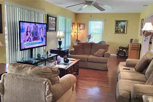 9660 44th St N, Pinellas Park, FL 33782 - Photo 5