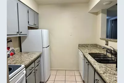 350 79th Avenue N #142, Saint Petersburg, FL 33702 - Photo 5