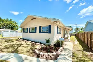 631 45th Ave N, Saint Petersburg, FL 33703 - Photo 9