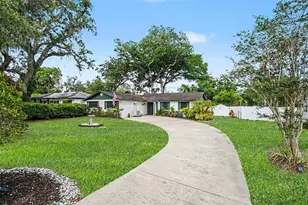 8115 N Ola Ave, Tampa, FL 33604 - Photo 1