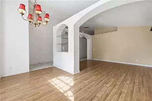 14990 Hidden Oaks Cir, Clearwater, FL 33764 - Photo 5