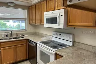 1404 Sandalwood Dr, Dunedin, FL 34698 - Photo 11