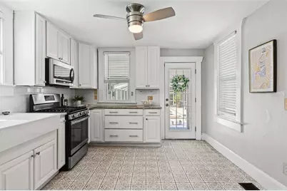 904 W Henry Avenue, Tampa, FL 33604 - Photo 13
