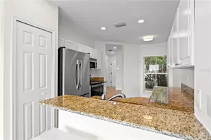 1119 Shipwatch Cir, Tampa, FL 33602 - Photo 17