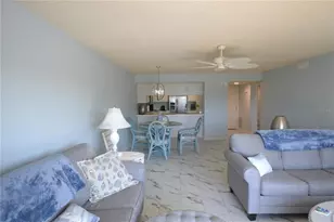 238 Mariner Dr, Tarpon Springs, FL 34689 - Photo 13