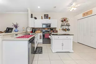 19238 Weymouth Dr, Land O Lakes, FL 34638 - Photo 9