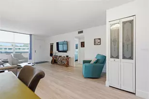 4915 Bay Street NE, Saint Petersburg, FL 33703 - Photo 21
